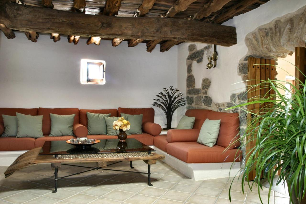 Agroturismo Can Gall Otel Sant Joan De Labritja Dış mekan fotoğraf